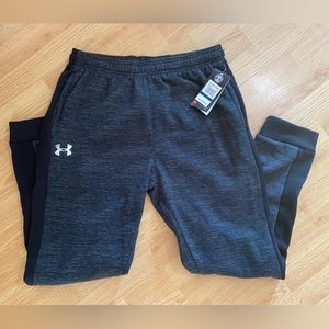 Men’s black Under Armour COLDGEAR joggers. Loose fit. Size XL. NWT!